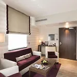 Rene Bohn Otel 4*