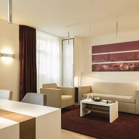 מלון Rene Bohn 4*